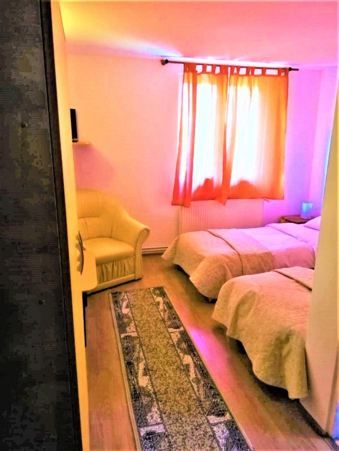 Hotel Dolce Far Niente Брашов Экстерьер фото