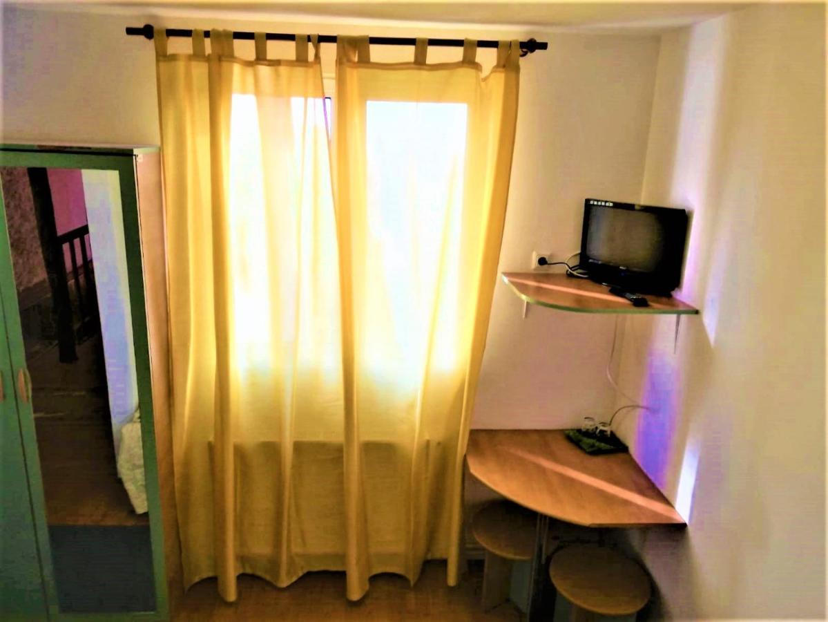Hotel Dolce Far Niente Брашов Экстерьер фото