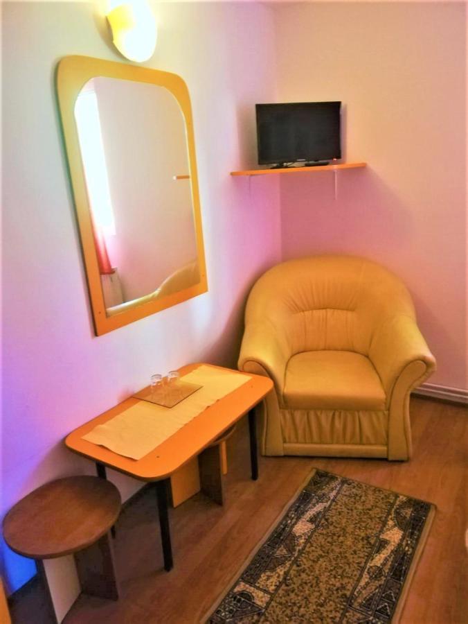 Hotel Dolce Far Niente Брашов Экстерьер фото