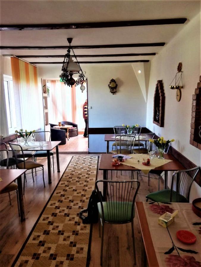 Hotel Dolce Far Niente Брашов Экстерьер фото