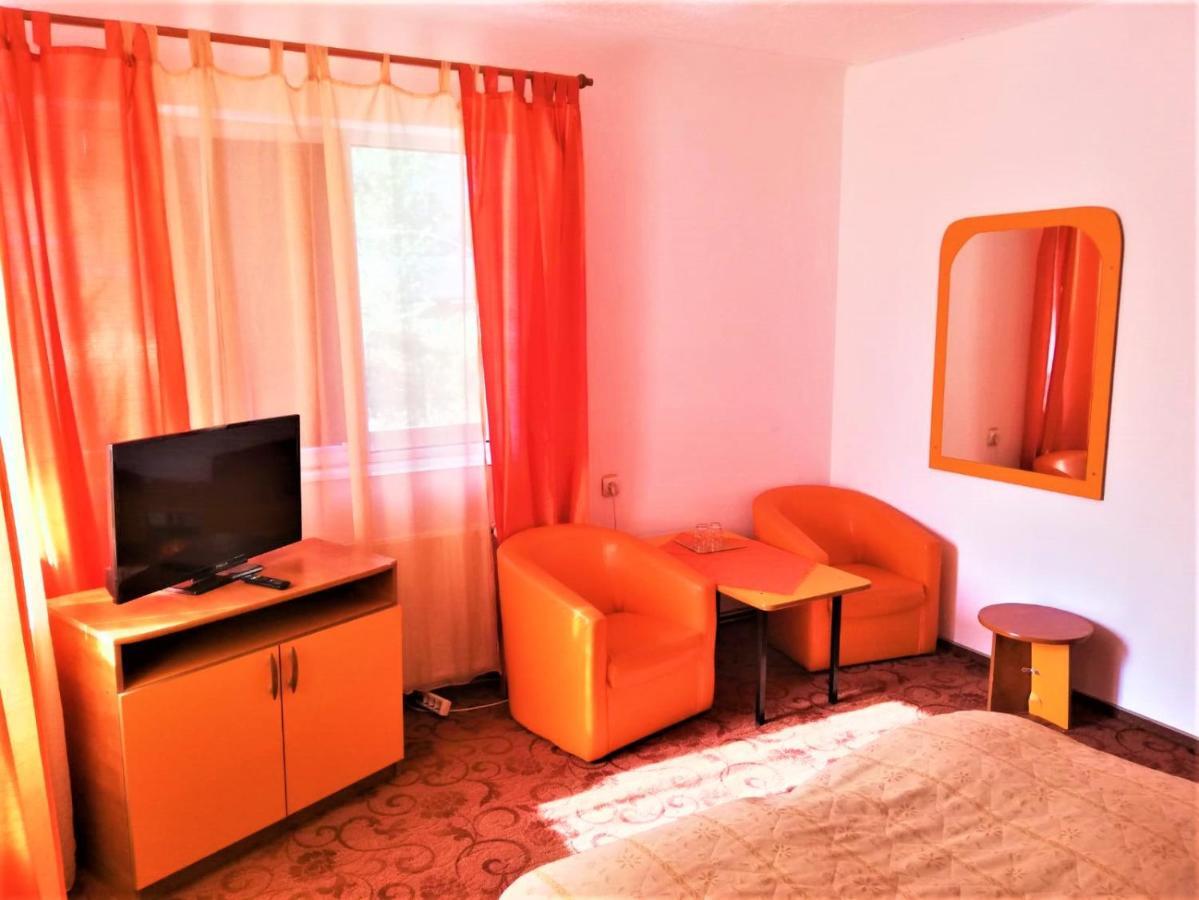 Hotel Dolce Far Niente Брашов Экстерьер фото