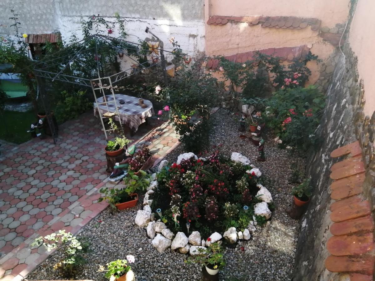 Hotel Dolce Far Niente Брашов Экстерьер фото